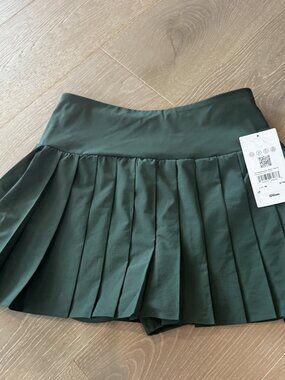 Wilson Pleated Tennis Skirt Hunter Green M NWT